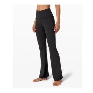 NWT Lululemon Groove Super-High-Rise Flared Pant Nulu Black